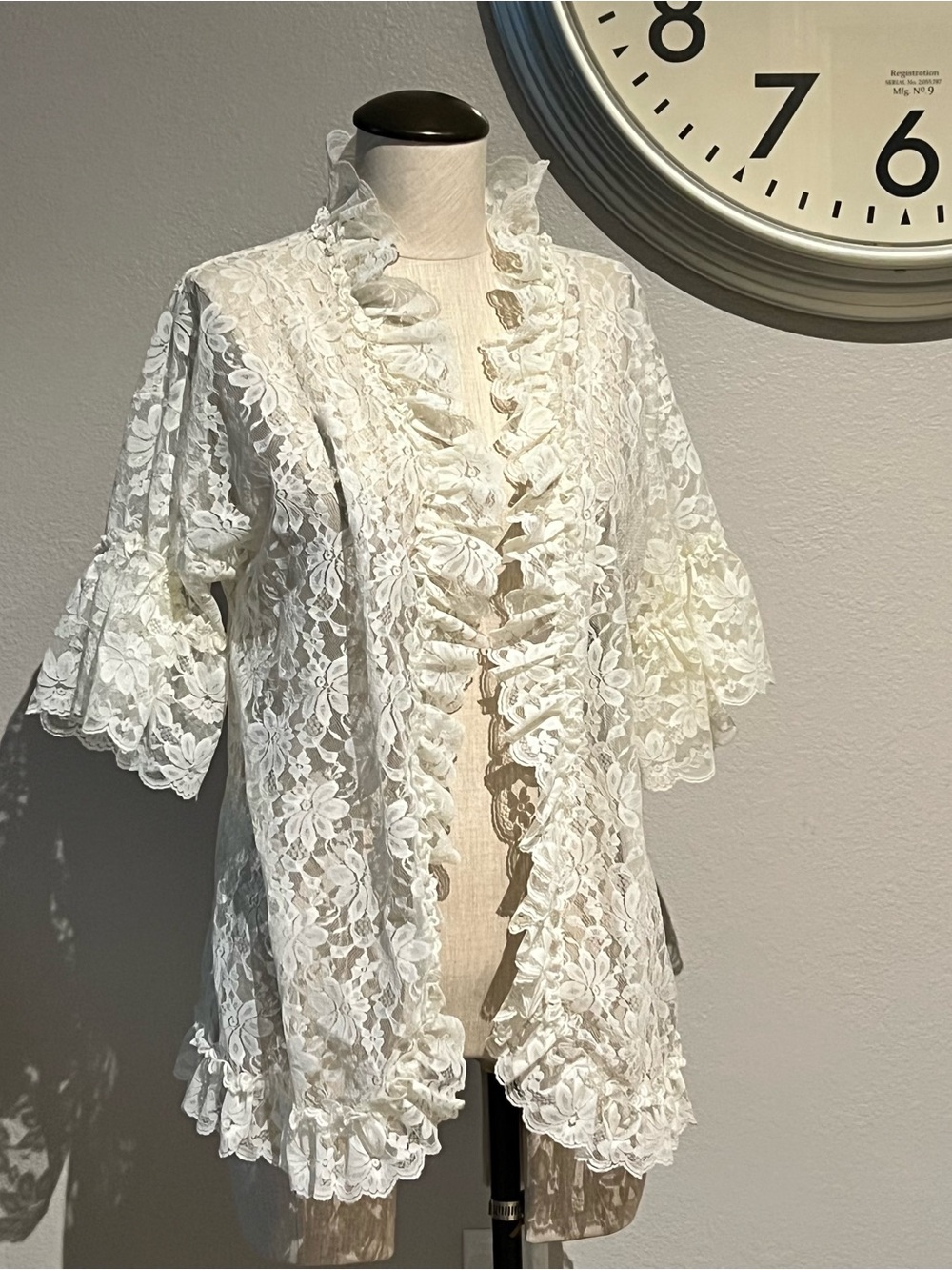 Vintage White Lace Ruffle Robe Cover-Up